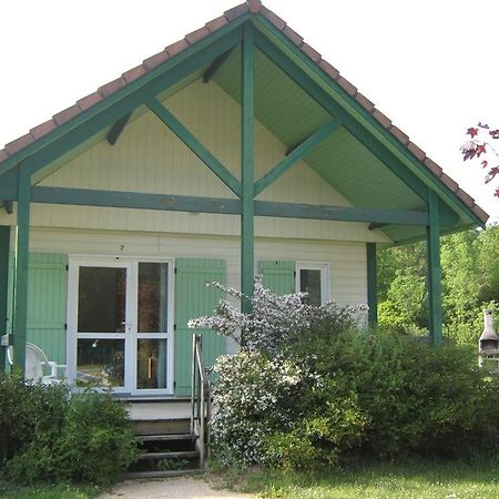 Village-Chalets Le Ru Du Pre Deux Rivieres エクステリア 写真