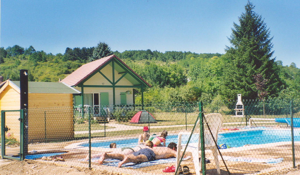 Village-Chalets Le Ru Du Pre Deux Rivieres エクステリア 写真